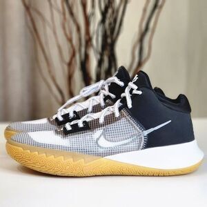 NEW! Men's Nike Kyrie Flytrap 4 Basketball Shoes